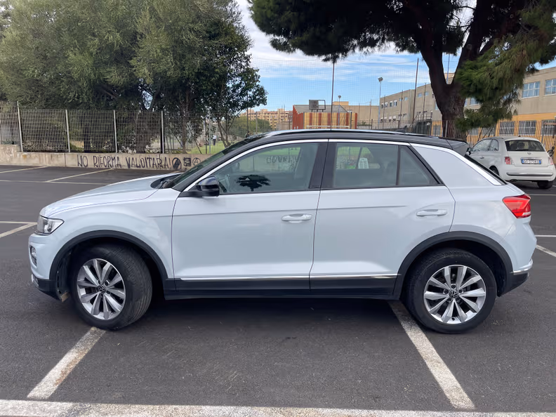 Volkswagen T-Roc - 43