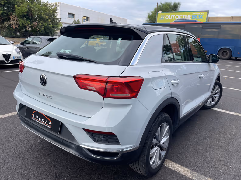 Volkswagen T-Roc - 3