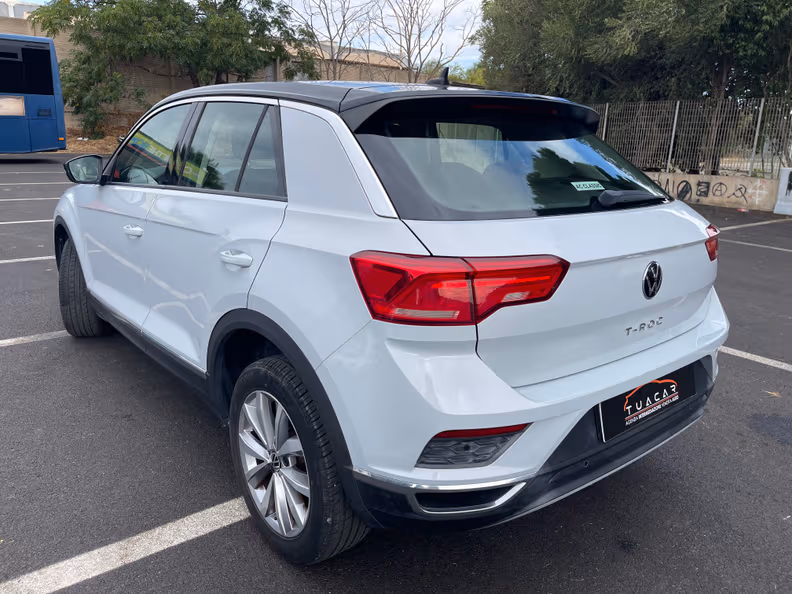 Volkswagen T-Roc - 4
