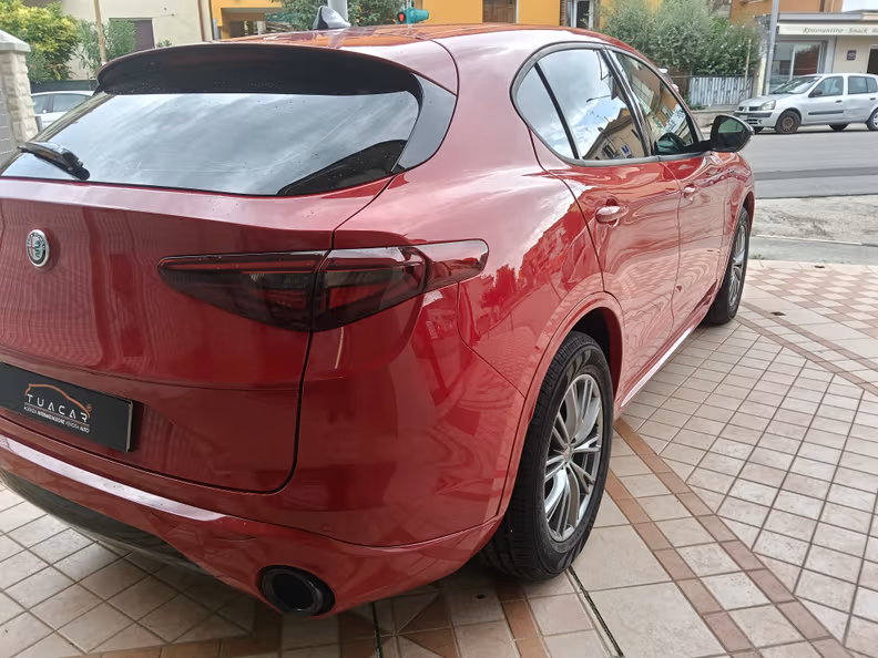 Alfa Romeo Stelvio - 3