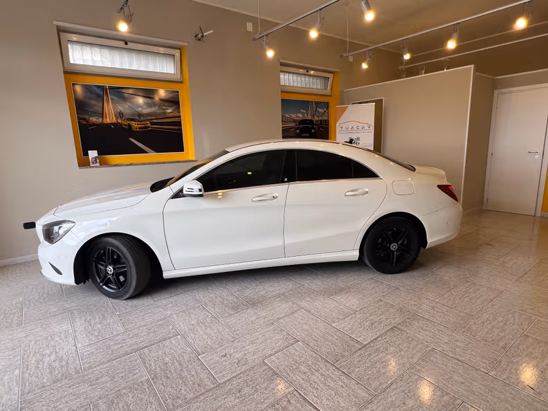 Mercedes-Benz CLA