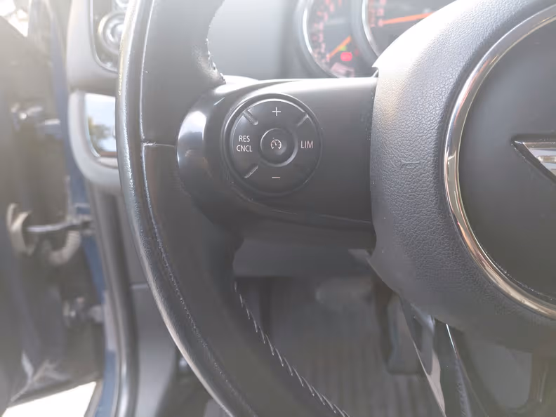 Mini Countryman - 21