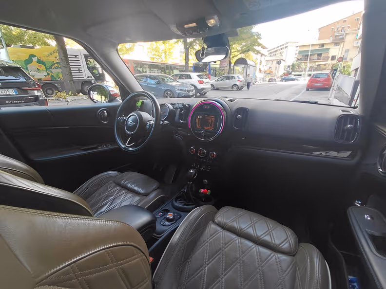 Mini Countryman - 11