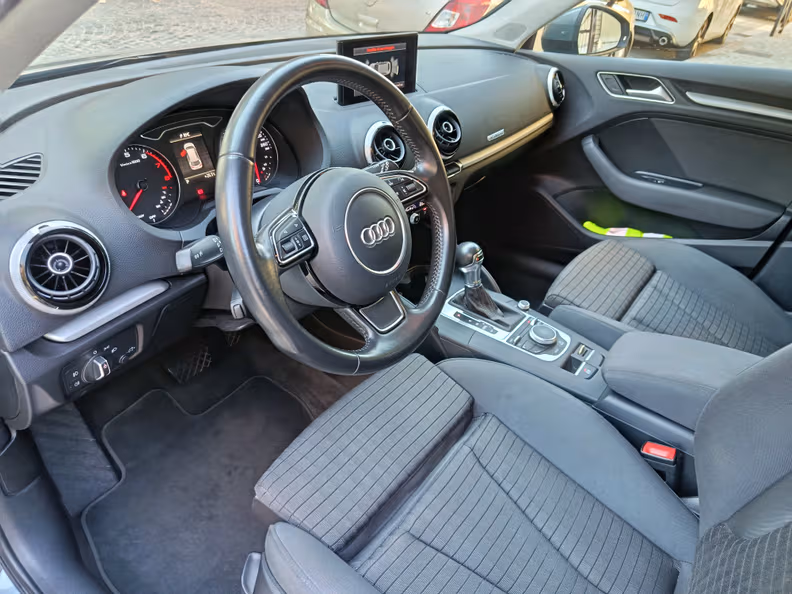 Audi A3 - 8