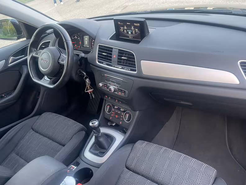 Audi Q3 - 11