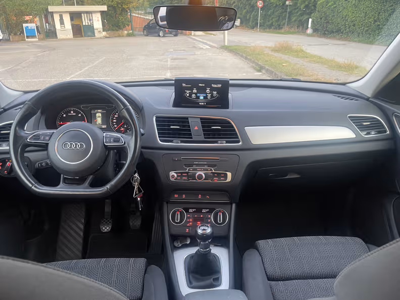 Audi Q3 - 10