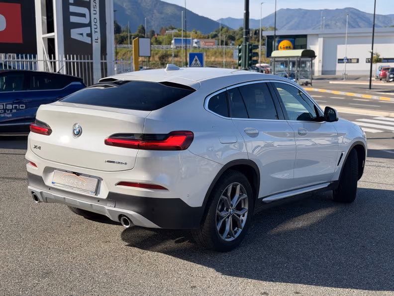 BMW X4 - 4