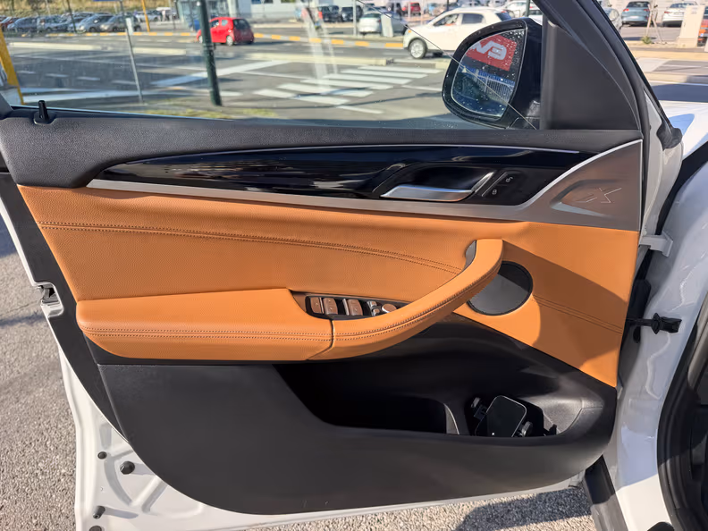 BMW X4 - 27