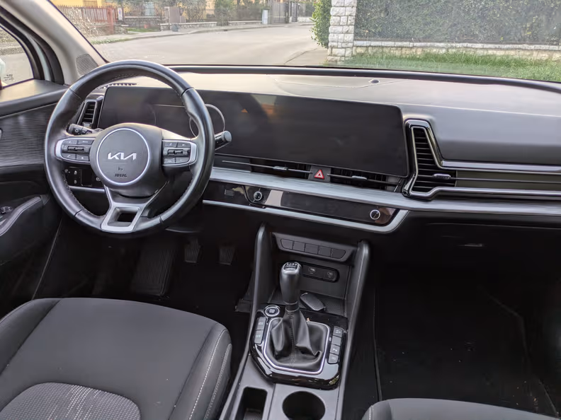 Kia Sportage - 12