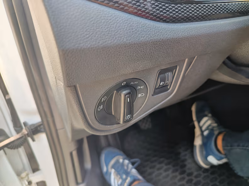 Volkswagen Polo - 32