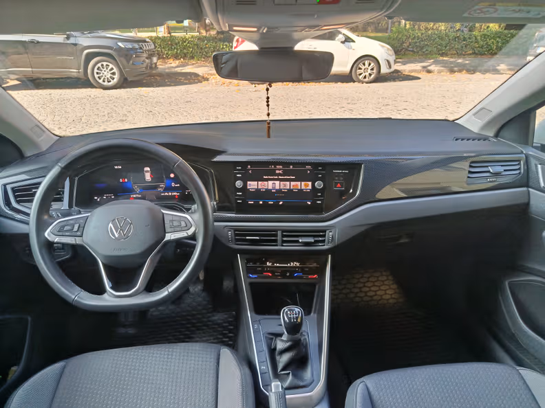 Volkswagen Polo - 38