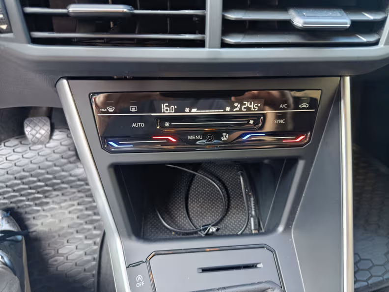 Volkswagen Polo - 33