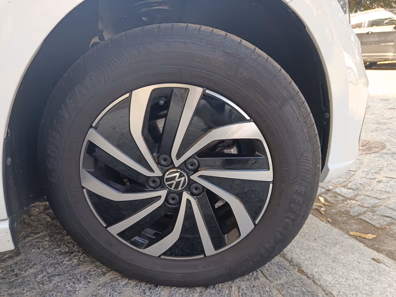 Volkswagen Polo - 22