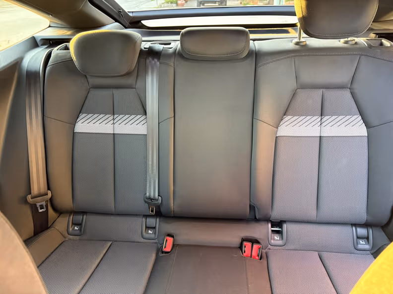 Audi Q4 - 19