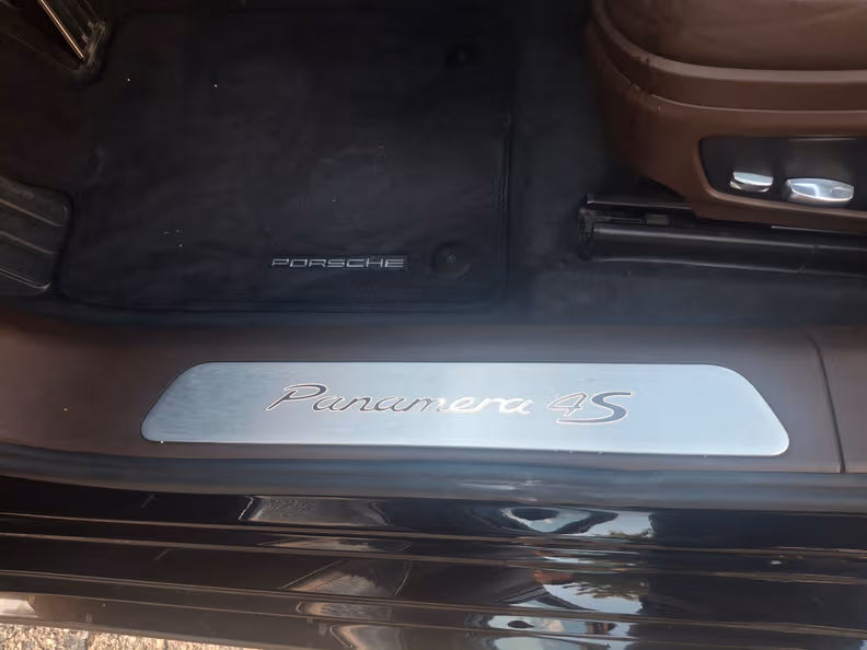 Porsche Panamera - 29