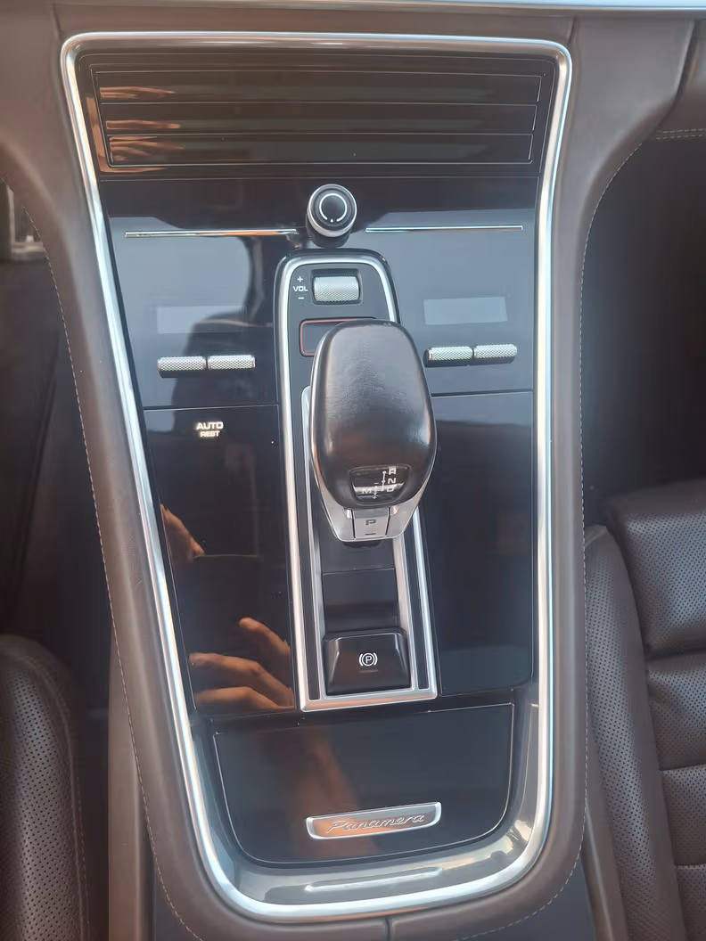 Porsche Panamera - 20