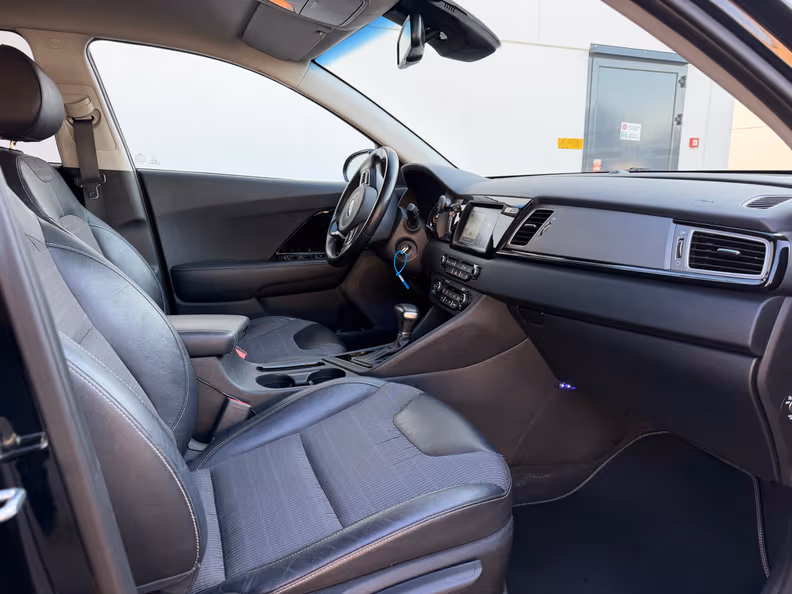 Kia Niro - 12
