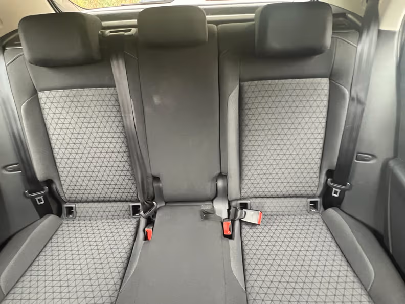 Volkswagen T-Cross - 24