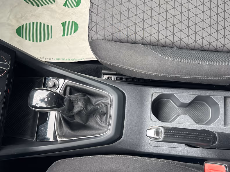 Volkswagen T-Cross - 17
