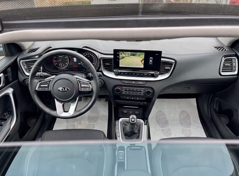 Kia XCeed - 16