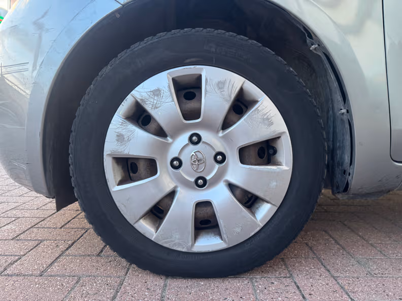 Toyota Yaris - 15