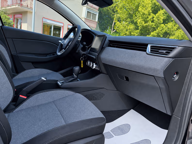 Renault Clio - 18