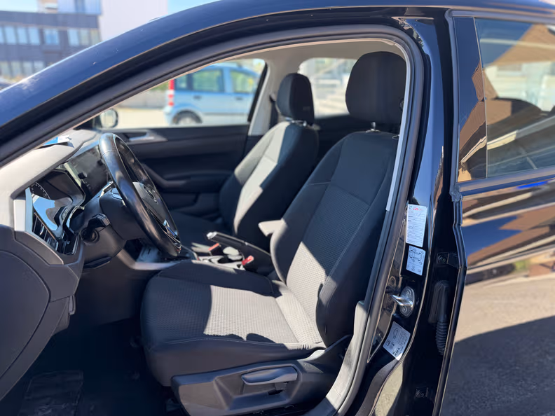 Volkswagen Polo - 9