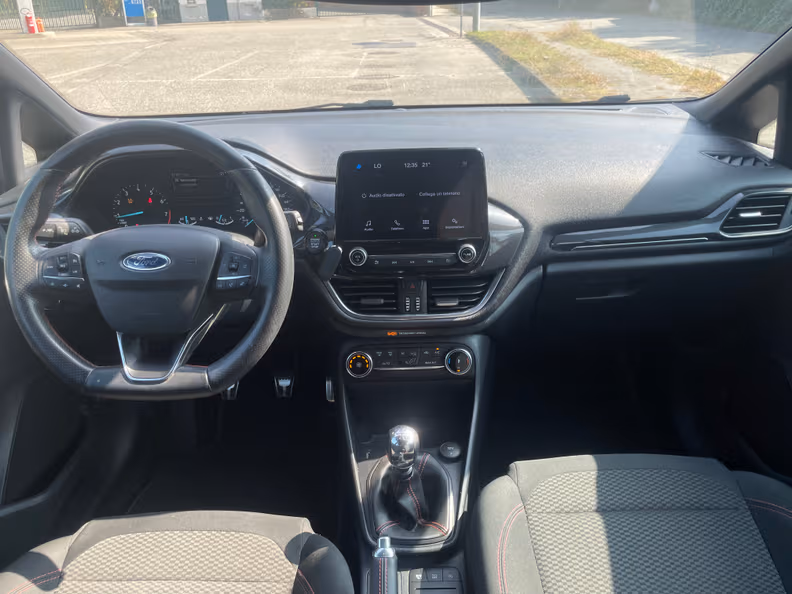 Ford Fiesta - 10