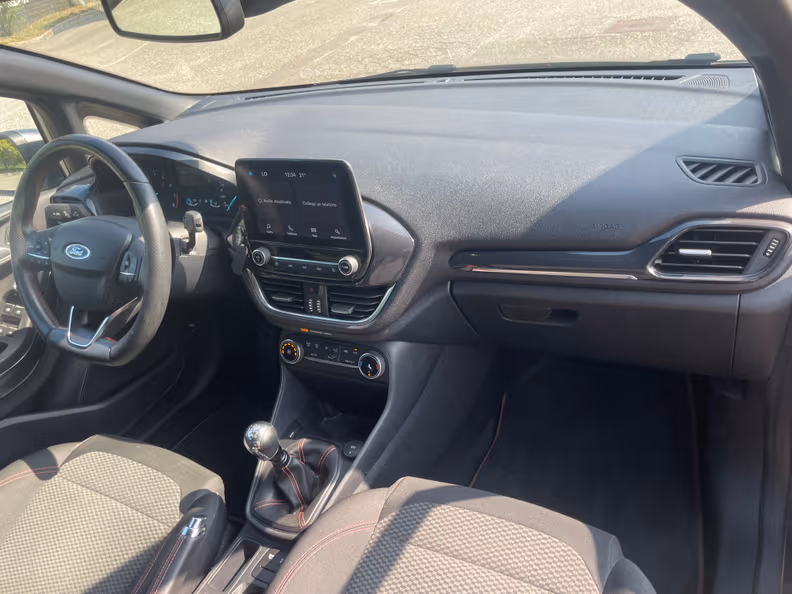 Ford Fiesta - 11