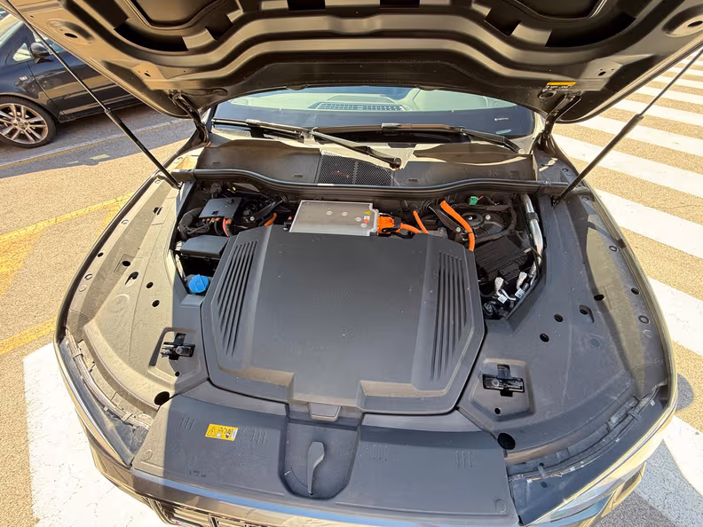 Audi e-tron - 23