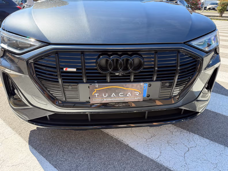 Audi e-tron - 29