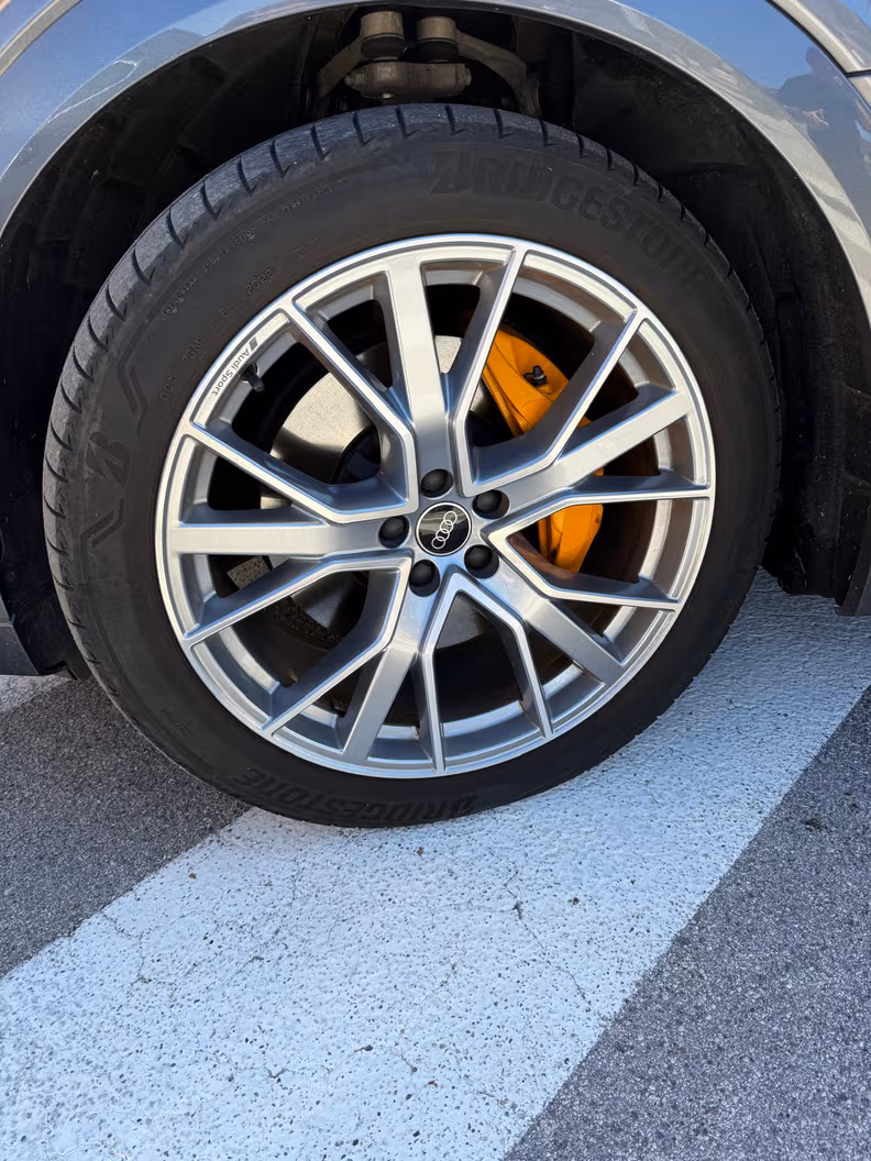 Audi e-tron - 12