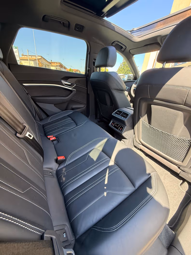 Audi e-tron - 17