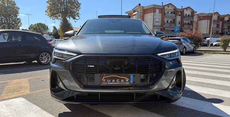 Audi e-tron - 9