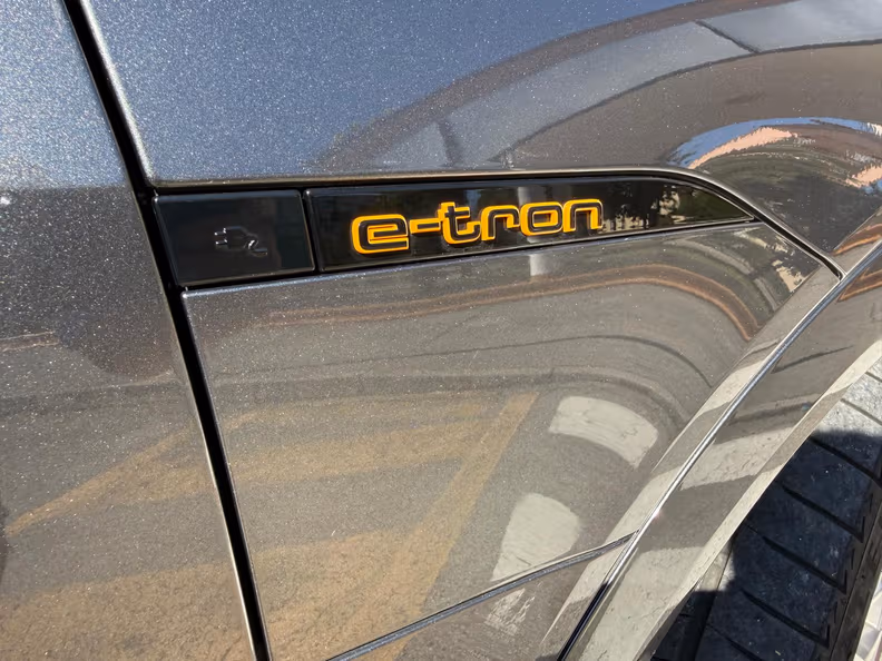 Audi e-tron - 11