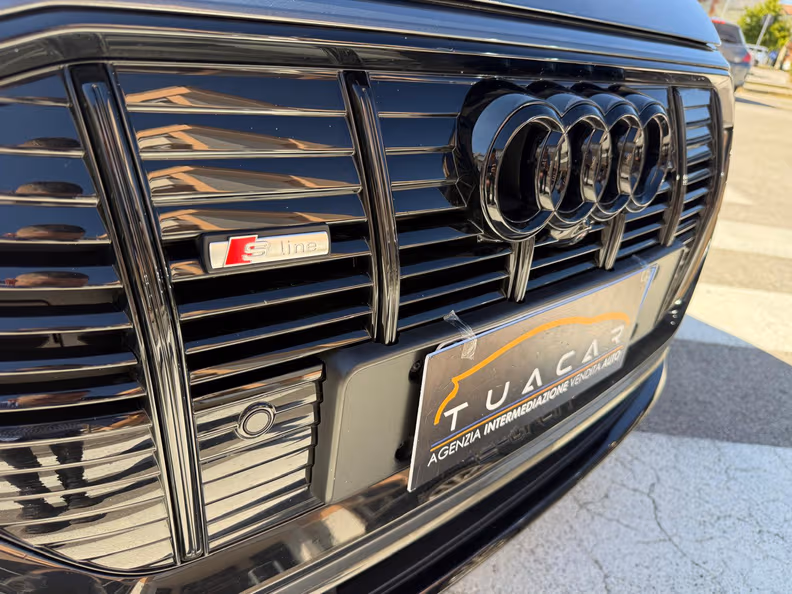 Audi e-tron - 30