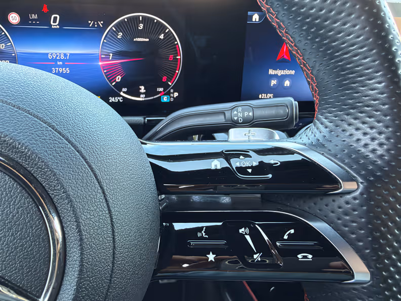 Mercedes-Benz GLA - 19