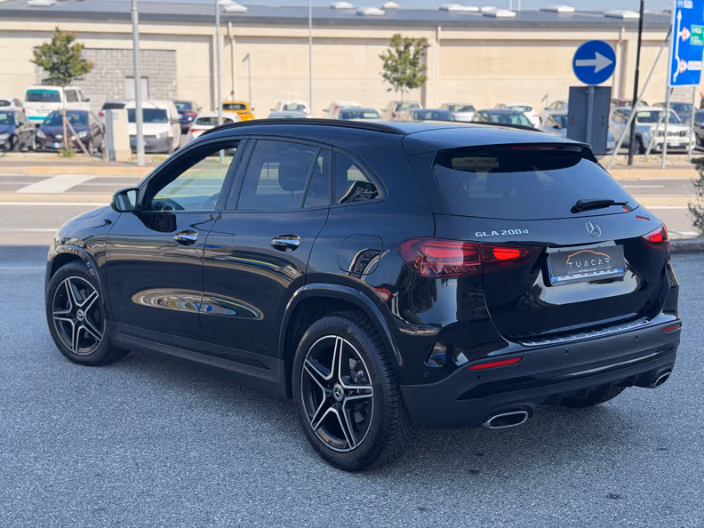 Mercedes-Benz GLA - 5