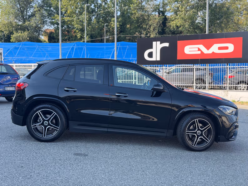 Mercedes-Benz GLA - 43