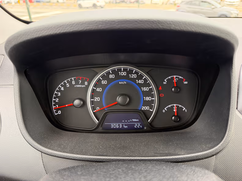 Hyundai i10 - 15