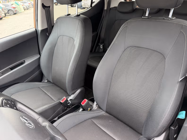 Hyundai i10 - 11