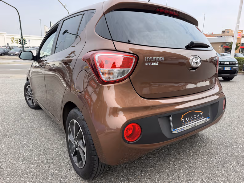Hyundai i10 - 30