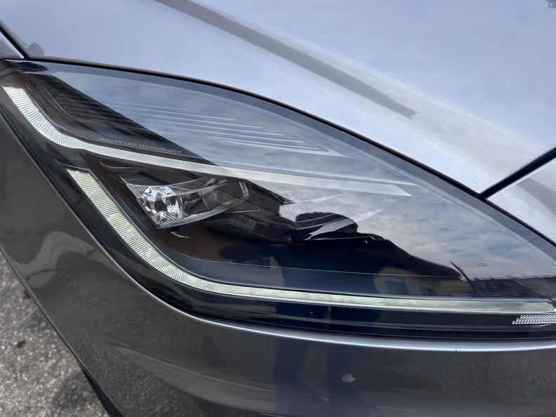 Jaguar E-Pace - 31