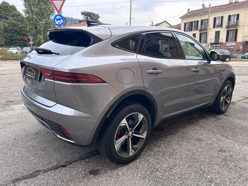 Jaguar E-Pace - 4