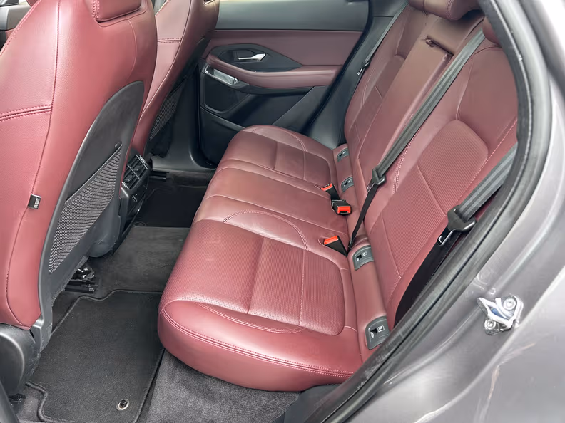 Jaguar E-Pace - 8