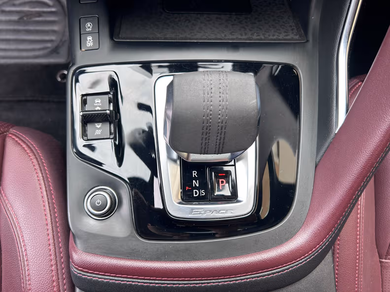 Jaguar E-Pace - 19
