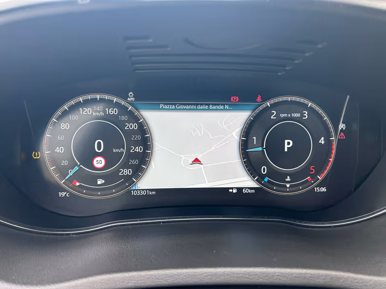 Jaguar E-Pace - 13