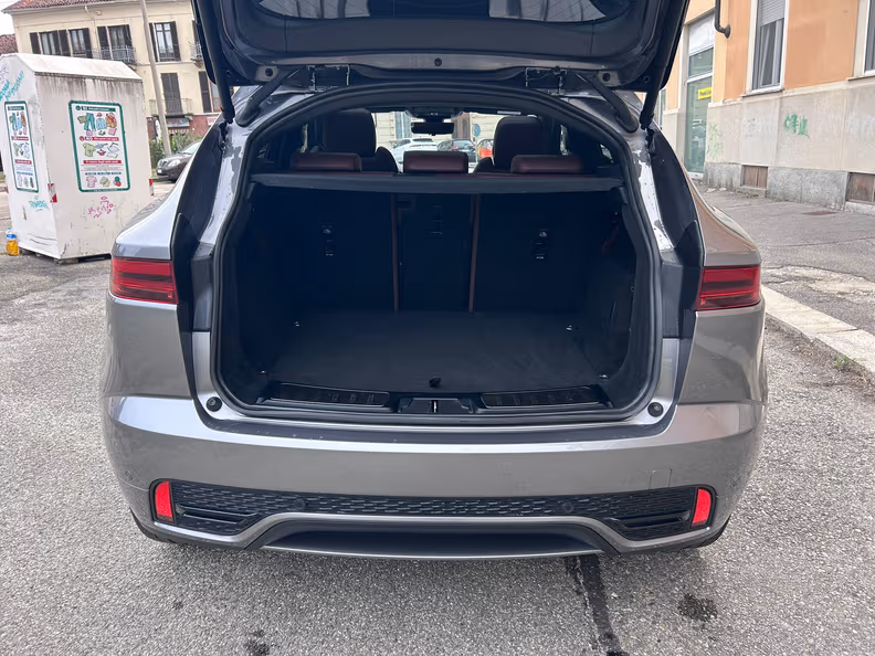 Jaguar E-Pace - 28