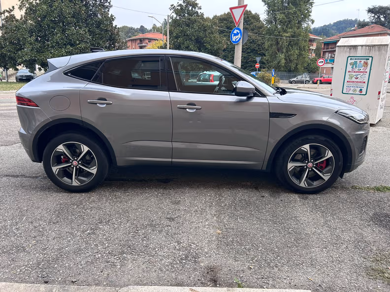Jaguar E-Pace - 26