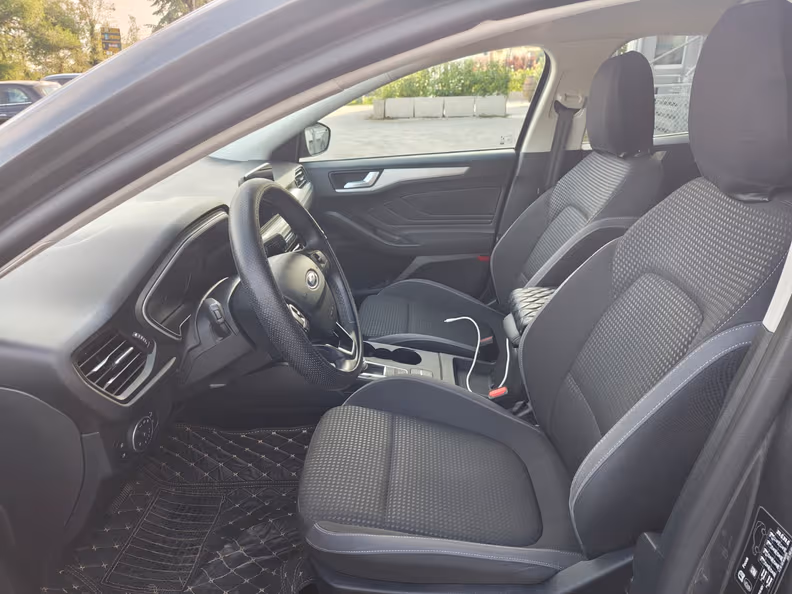 Ford Focus - 15